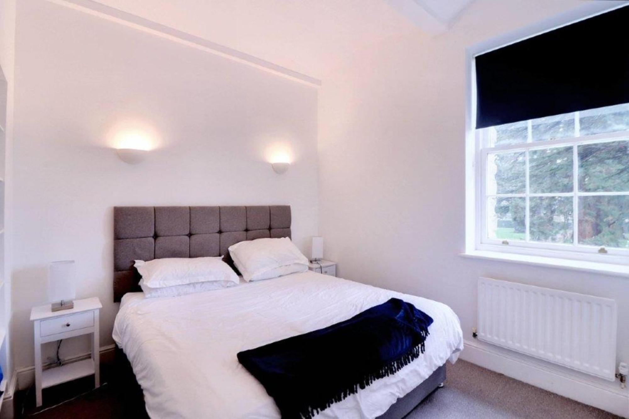 St Andrews Apartments Maidstone Exterior photo